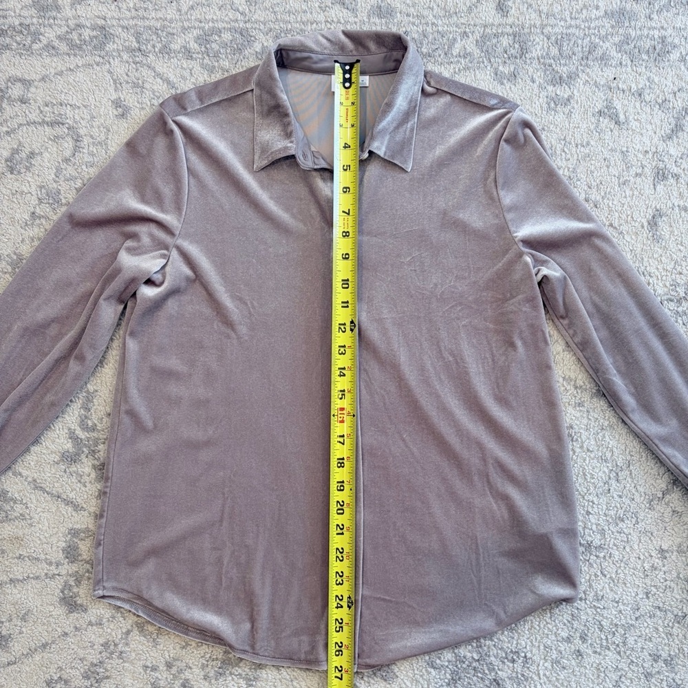 GAP Velvet Button Down Blouse Taupe Minimalist Soft Girl Stretch M Quiet Luxury - Picture 6 of 8